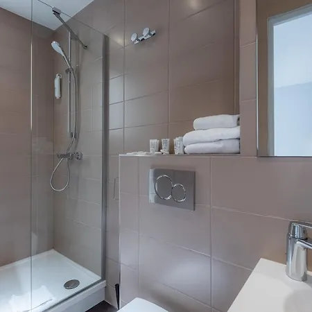 Hotel Lilas Blanc París