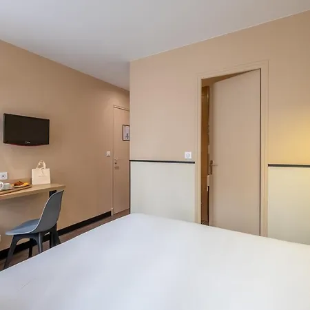 Lilas Blanc Hotel