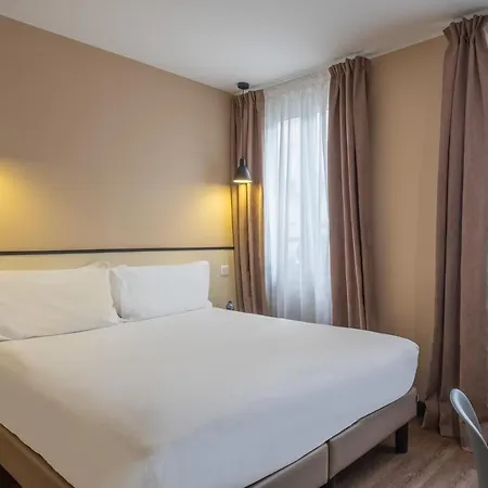 Lilas Blanc Szálloda 3*