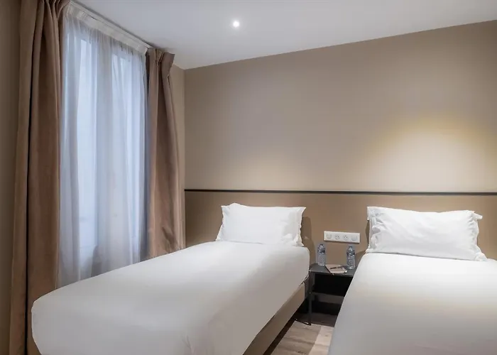 Lilas Blanc 3* Paris