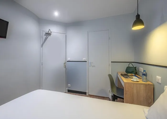 Lilas Blanc 3* Paris