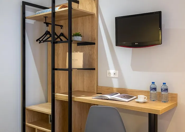 Hotel Lilas Blanc Paris