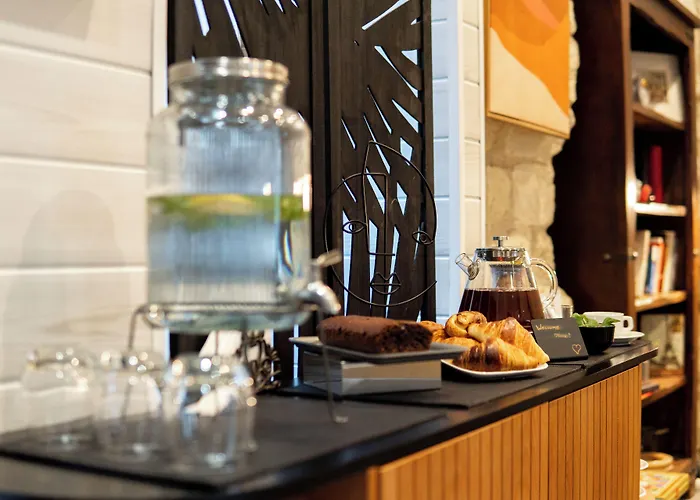 Hotel Lilas Blanc Paris