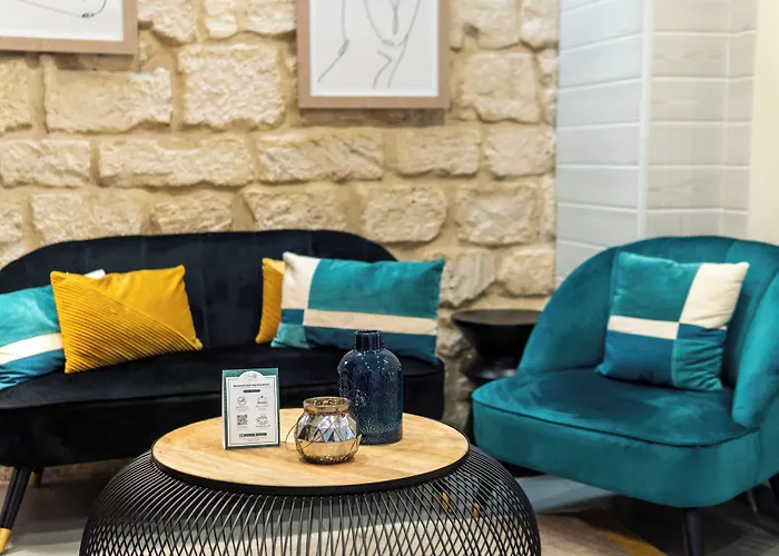 Lilas Blanc 3* Paris