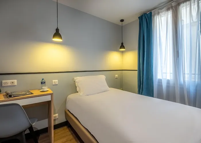 Lilas Blanc Hotel 3*