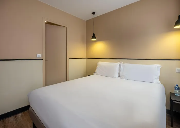 Lilas Blanc 3* Paris