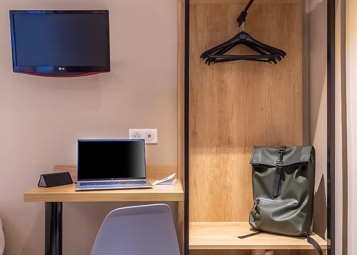 Lilas Blanc 3* Paris