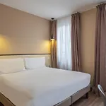 Lilas Blanc Hotel 3*